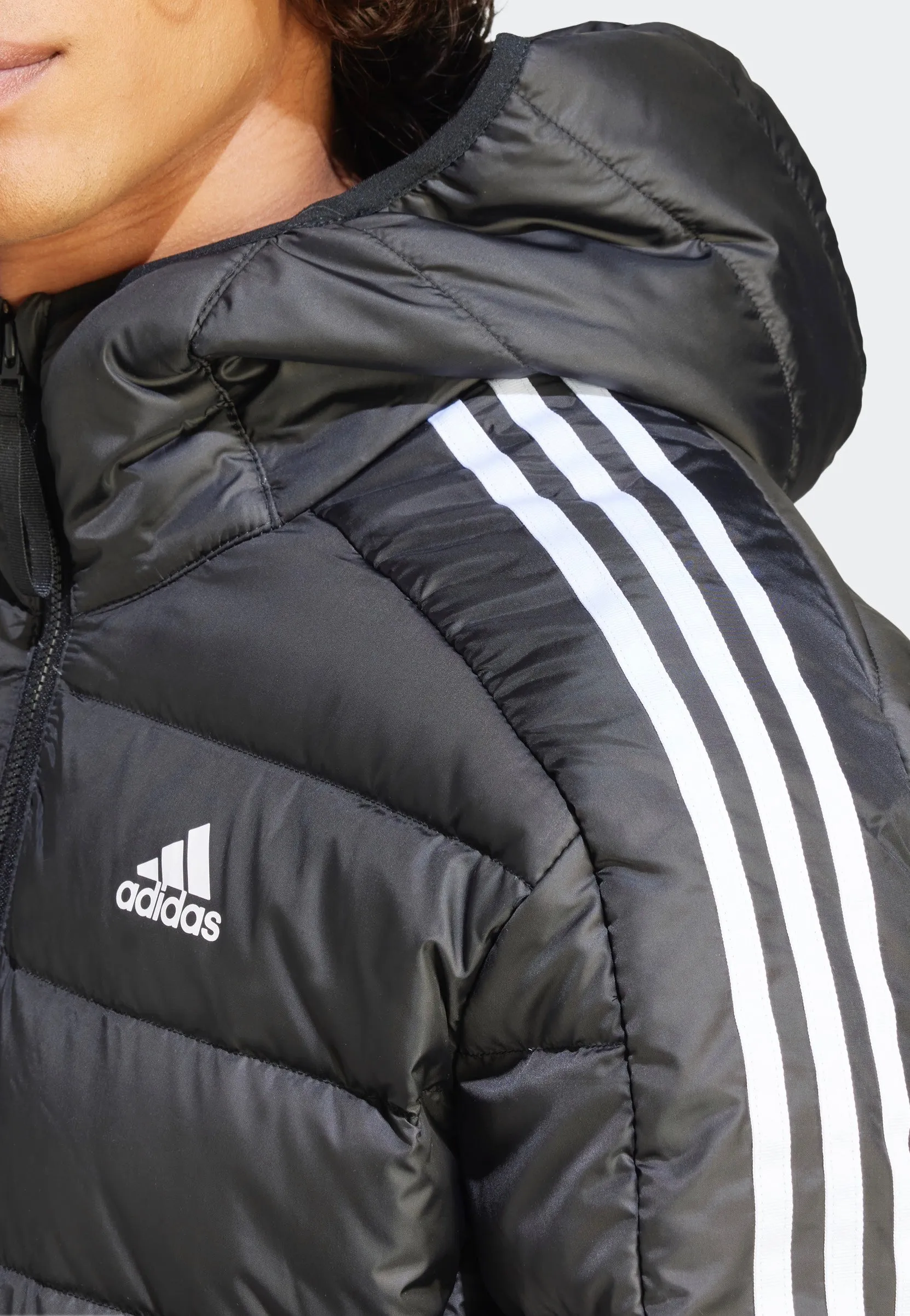 Adidas - Essentials 3S Light Down Hooded Black - Jacket