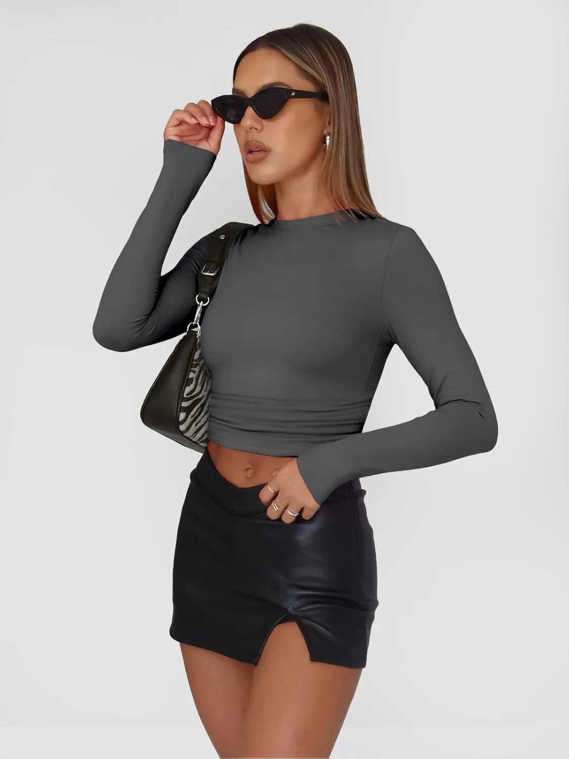 AUTOMET Womens Long Sleeve Shirt Basic Crop Tops Fall Fashion Underscrubs Layer Slim Fit Winter Clothes