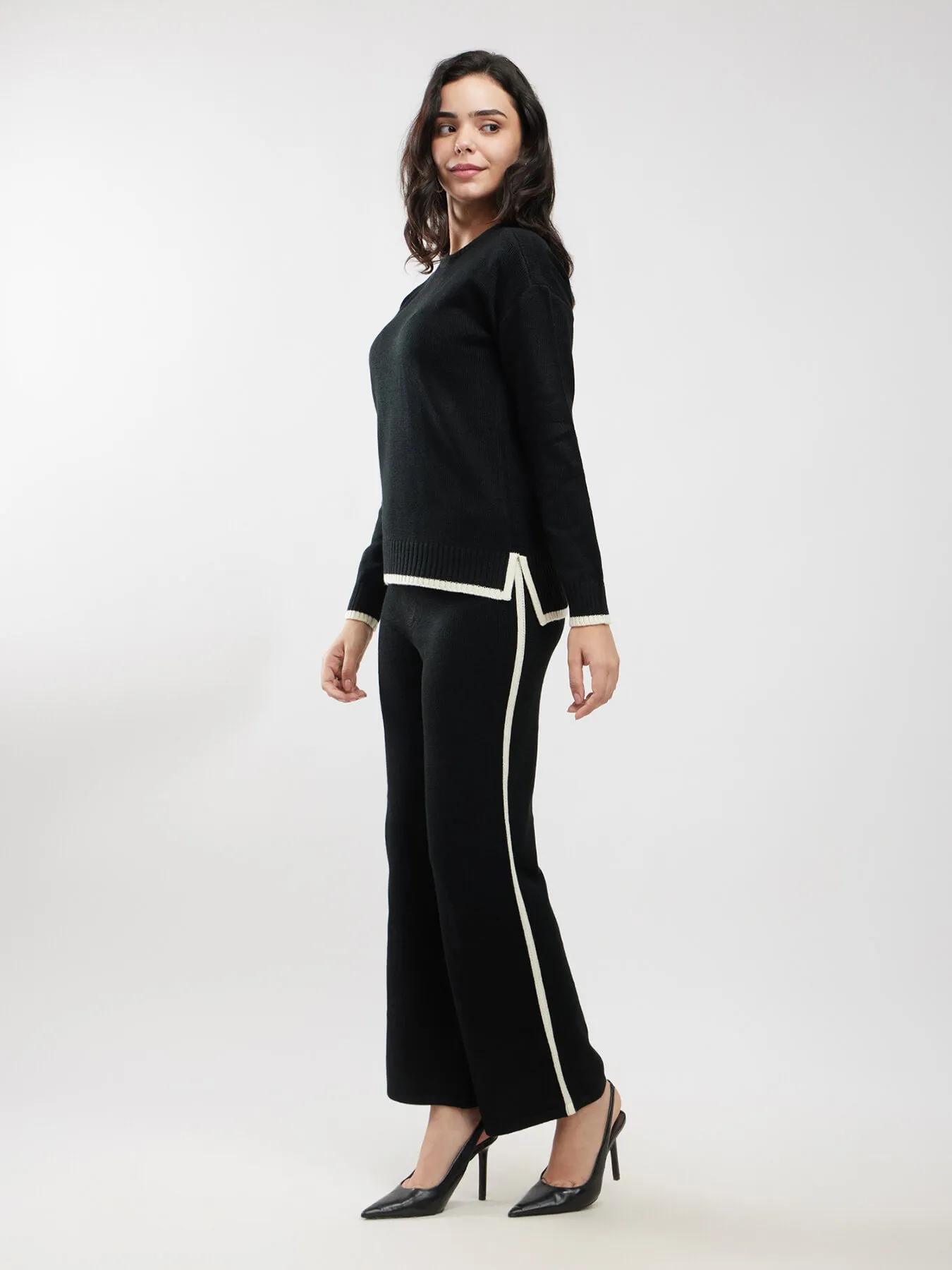 LivSoft Contrast Detail Co-ord Set - Black