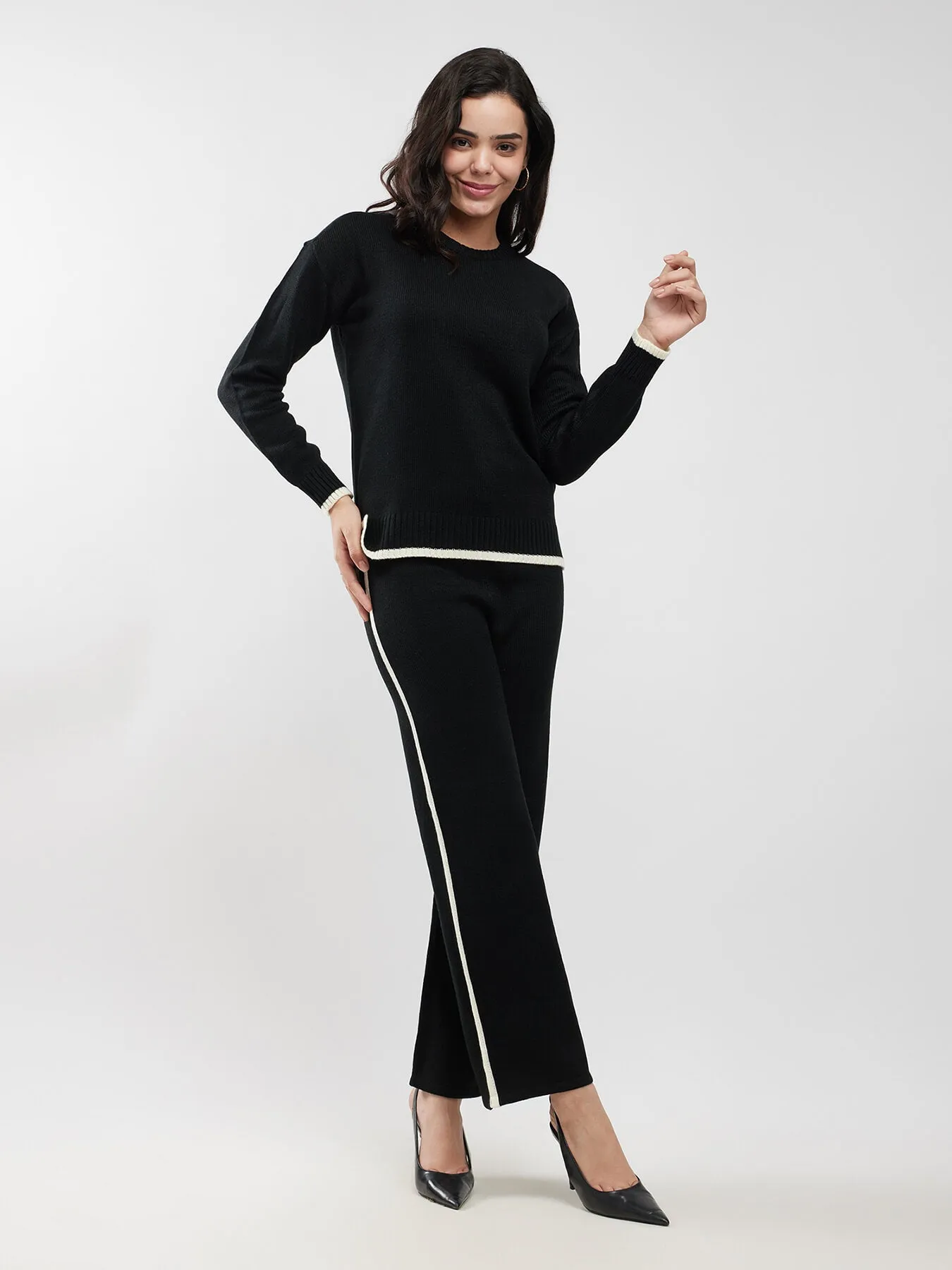 LivSoft Contrast Detail Co-ord Set - Black
