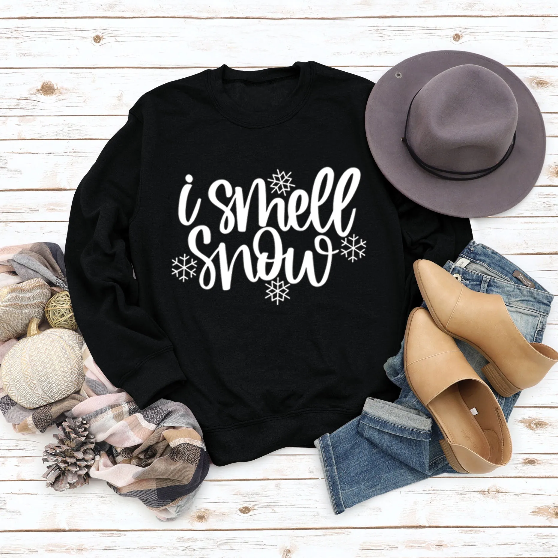 Spot Crewneck Women's Leggings I Smell Snow Loose Sweatshirt