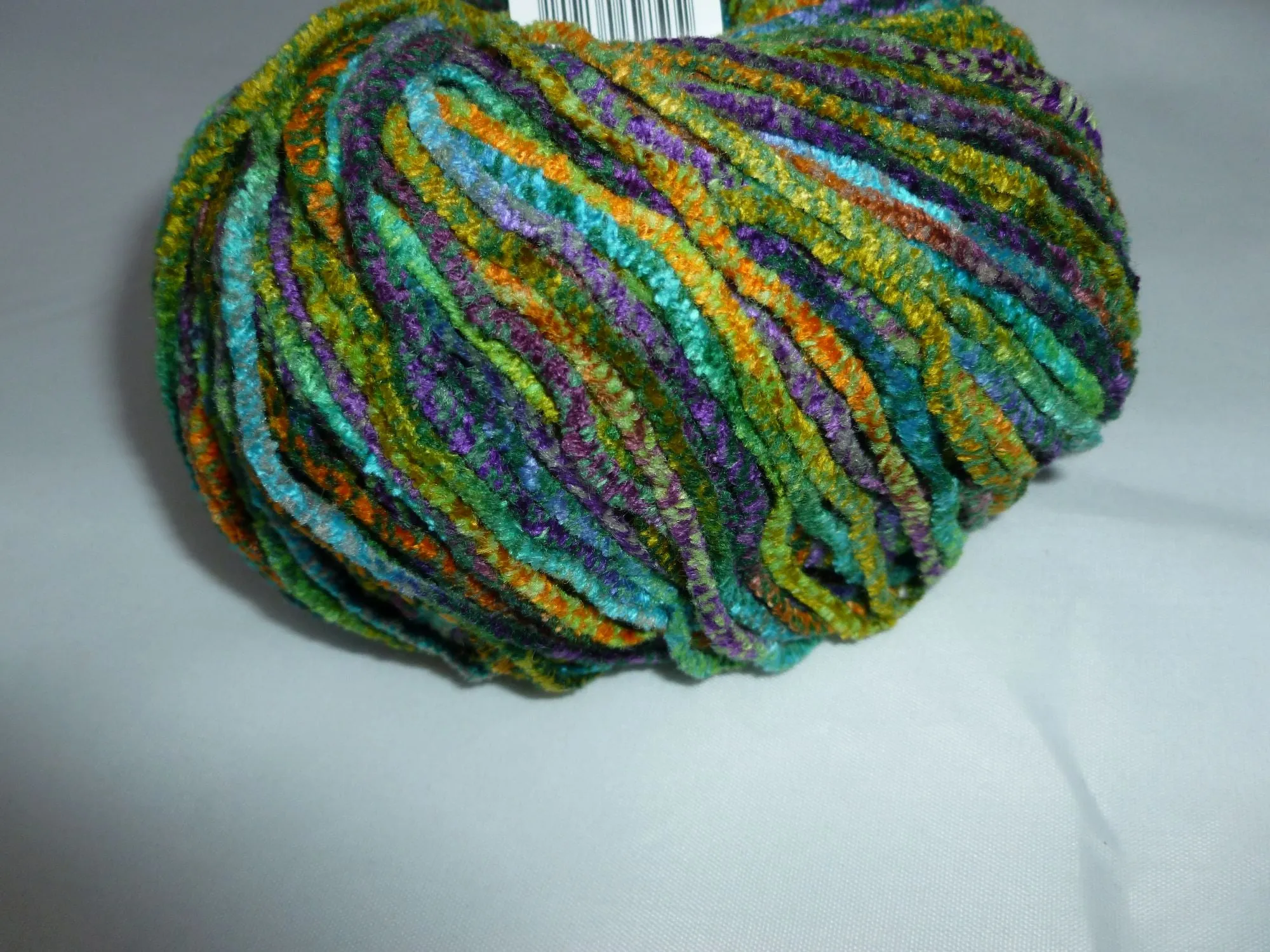 Velveteen by Queenland Yarn, Fine Polyester Chenille