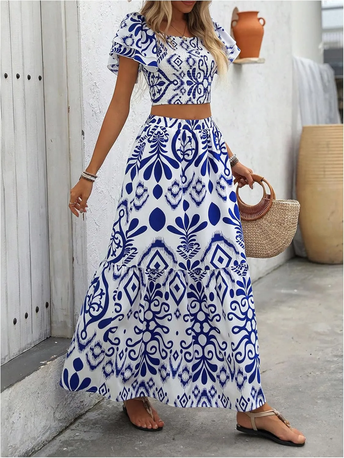 Verdusa Women's 2 Piece Boho Floral Outfit Smocked Short Sleeve Crop Tops Flowy Ruffle Skirt Set
