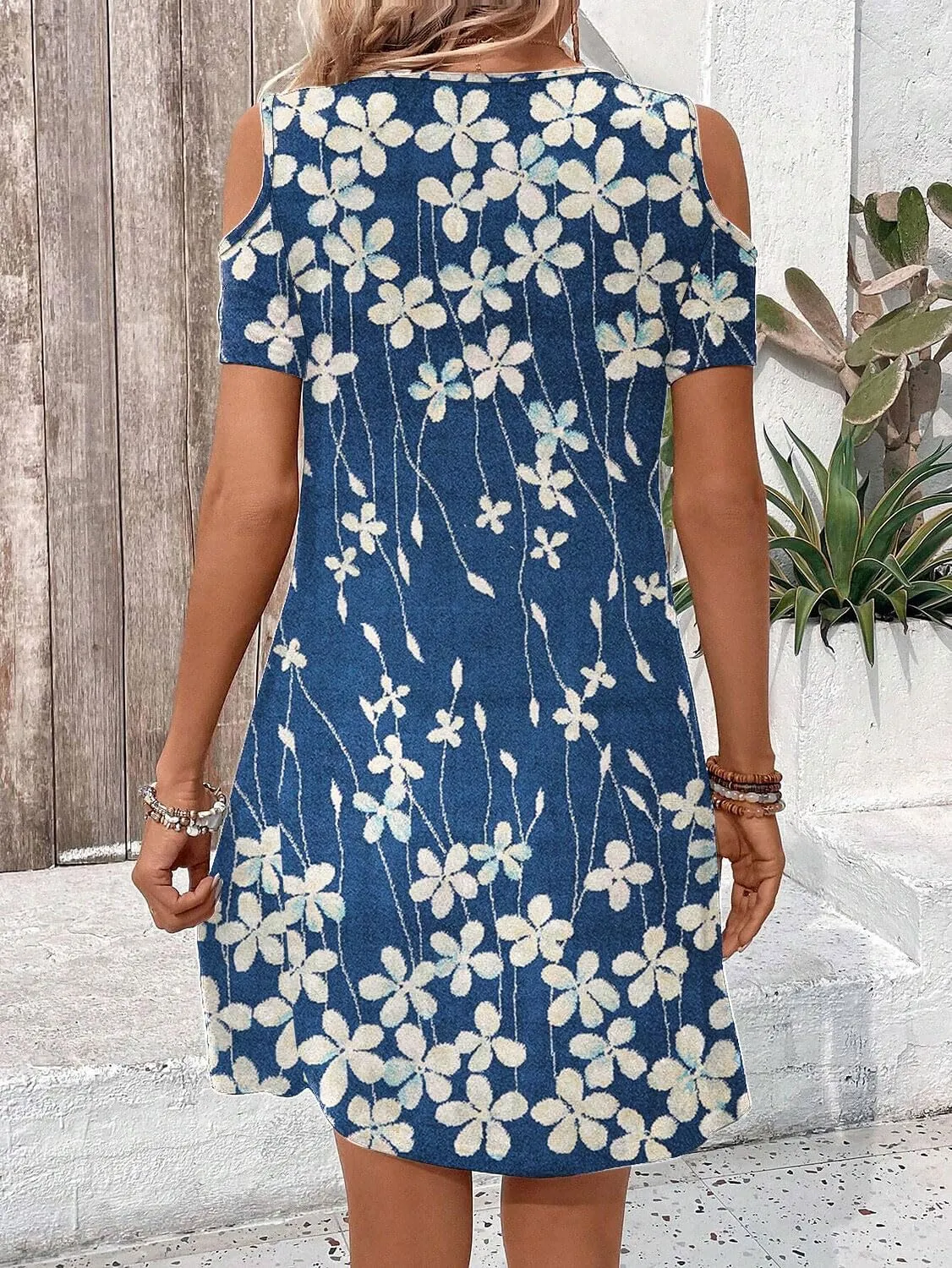 Womens Casual Summer Scoop Neck Dress Trendy Sexy O Ring Cold Shoulder Flowy Short Dress with Pockets