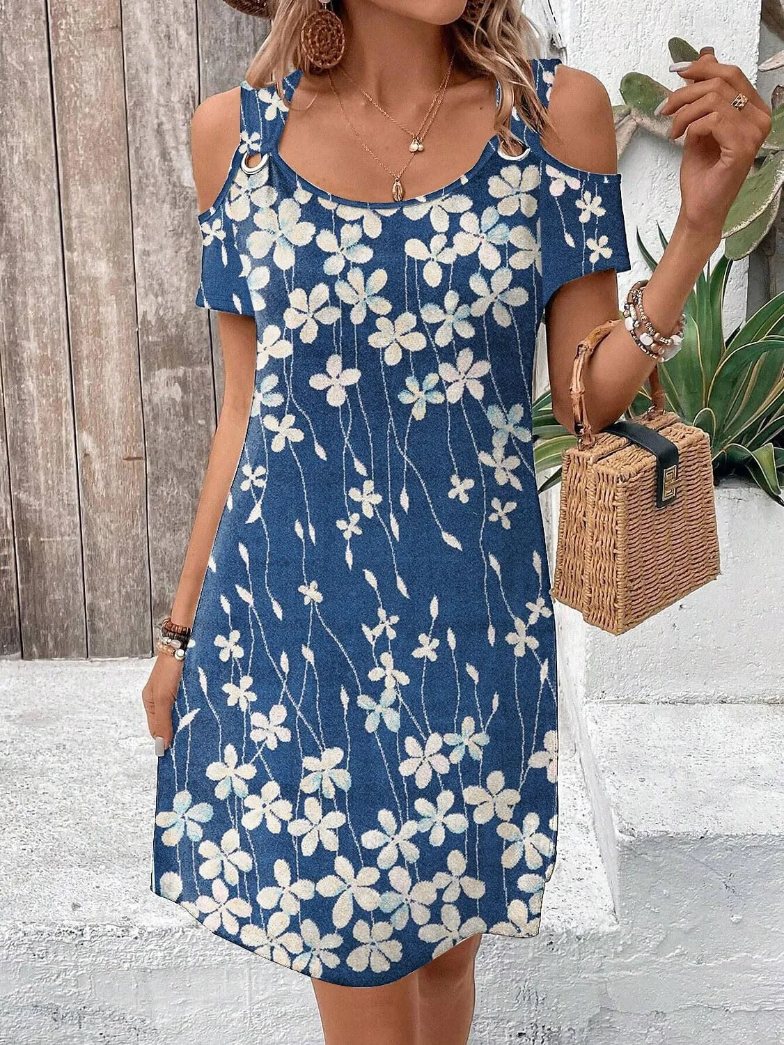 Womens Casual Summer Scoop Neck Dress Trendy Sexy O Ring Cold Shoulder Flowy Short Dress with Pockets